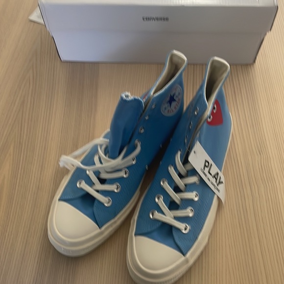 Comme Des Garçons Play x Converse. NWT and box never worn. - Picture 2 of 5